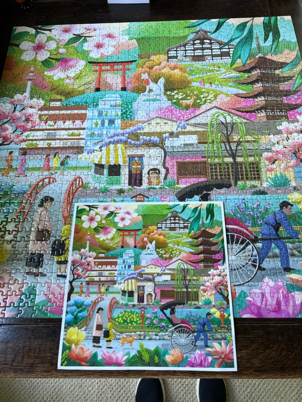 eeBoo 1000 pc puzzle Season in Kyoto - Picture 2 of 4